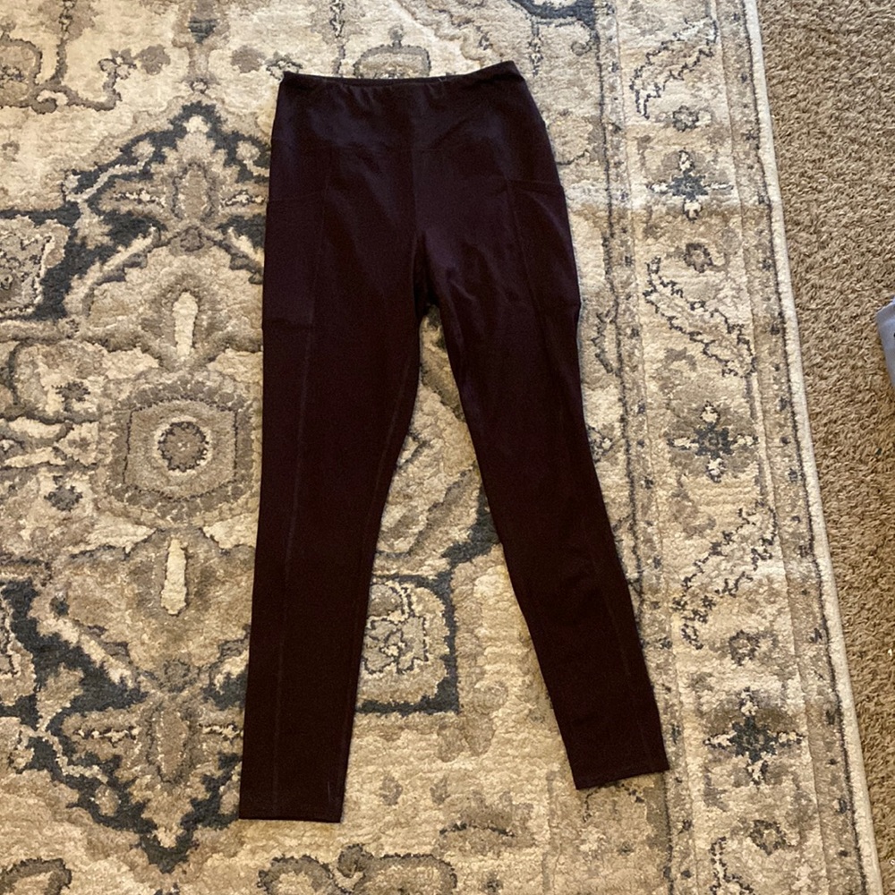 Maroon leggings great condition never worn!